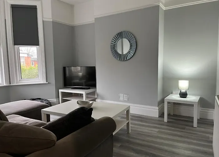 Entire Spacious 4 Bedroom In